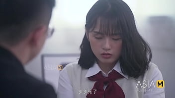 亚洲美女楚梦舒的感性爱情学院课程